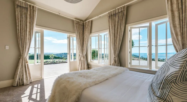Коттедж с 3 комнатами с видом на горы The Lodge at Mudbrick