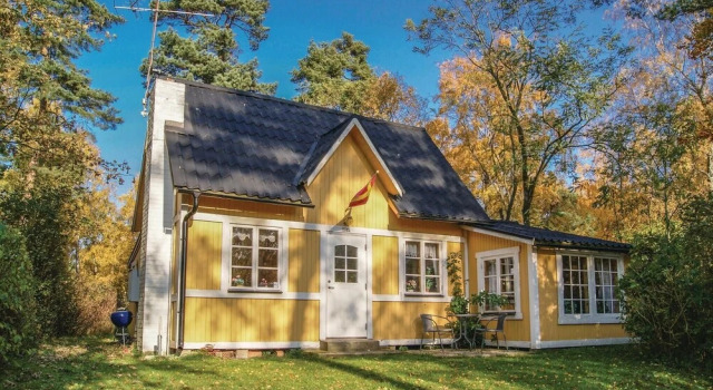 Beautiful Home in Ystad With 3 Bedrooms, Rezerwuj Hotel Hotele w Lagos z parkingiem, Parking