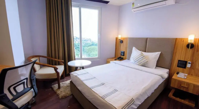 Номер Deluxe Emerald Hotel