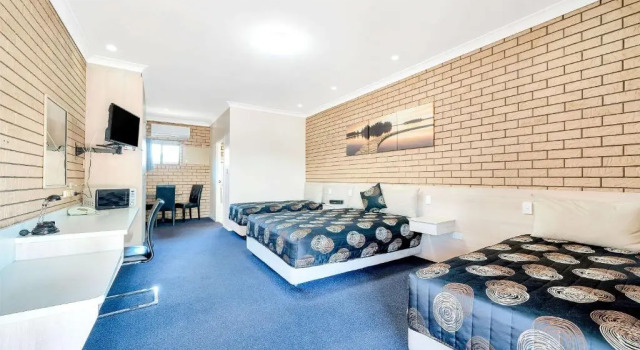 Семейный номер Standard Warwick Settlers Inn