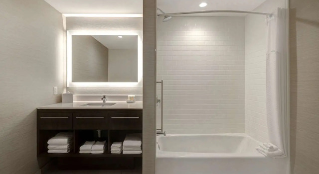 Люкс с 2 комнатами Home2 Suites By Hilton Anaheim Resort