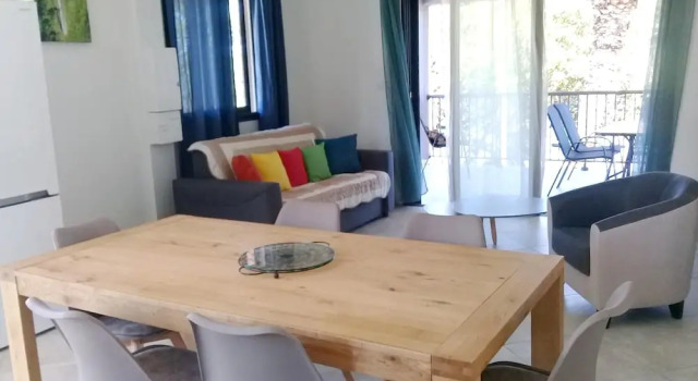 House with 2 Bedrooms in Saint-Denis, with Wonderful Sea View, Enclosed Garden And Wifi - 600 M From the Beach