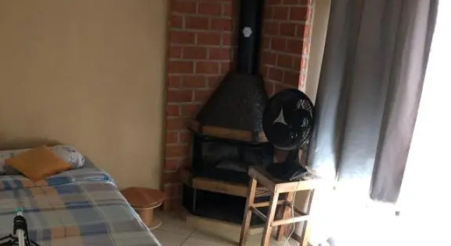 Кровать в общем номере (мужской номер) Hospedagem & Hostel Maria Joana