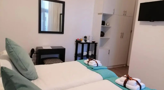 Двухместный номер Standard Point B Guest House -Sustainable Solar Energy