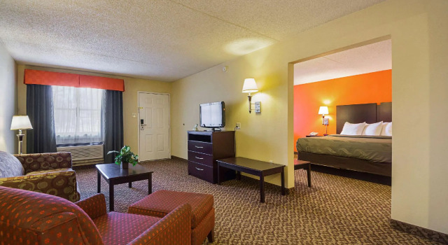 Двухместный люкс Studio 6 Suites North Richland Hills TX