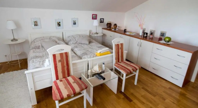 Country House Vrbovčanka, Rezerwuj Hotel Hotele w Bjelovar-Bilogora County z parkingiem, Parking