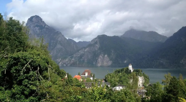 Апартаменты SEE 31, Ferienlofts am Traunsee