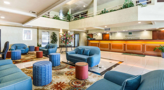 Comfort Inn & Suites Irvine Spectrum
