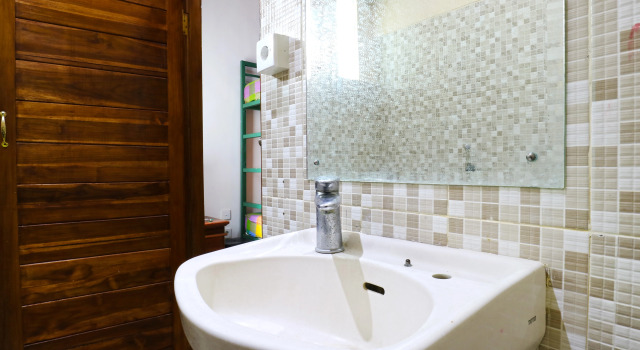 Seng i sovesal Kuta Bed and Breakfast PLUS