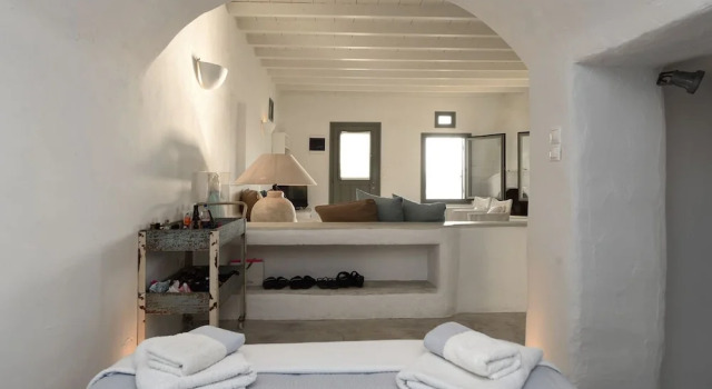 Ochre Dream, Beach front & Sunset villa Naousa, Prenota Villa Naoussa 