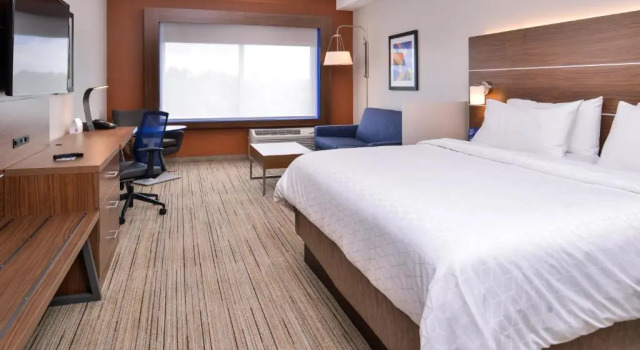 Люкс Holiday Inn Express & Suites Farmville by IHG