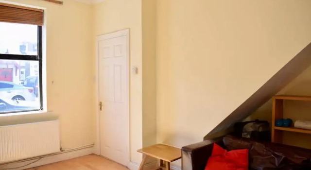 2 Bedroom House In Central Dublin