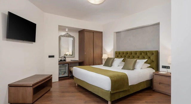 Полулюкс Civitel Akali Hotel