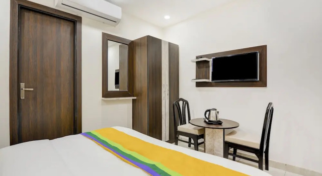 Номер Economy Itsy Hotels K K Residency Staywell