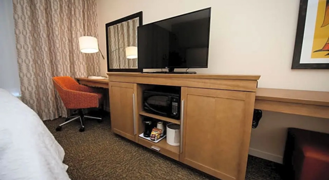 Студия Hampton Inn & Suites Truro, NS