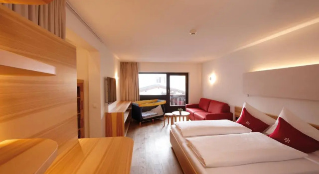 Семейный номер Standard с балконом Familienhotel Mateera Gargellen / Montafon