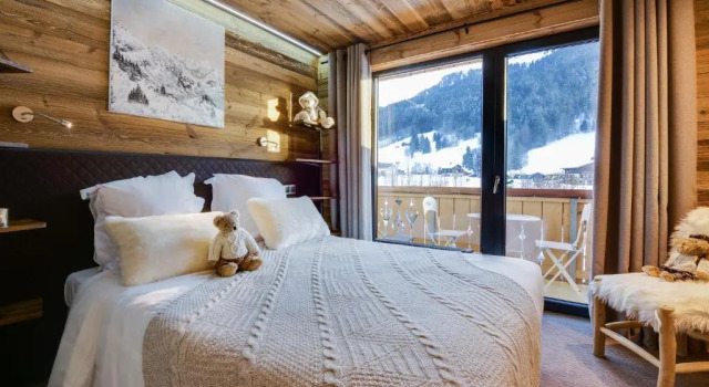 Hôtel-Chalet Les Ecureuils Restaurant, Piscine, Jardin, Garage, Забронировать Шале Виллы Ле-Гран-Борнан, Вилла