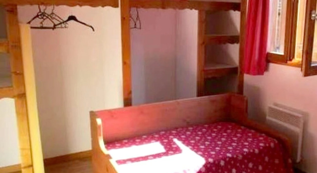 Chalet With 3 Bedrooms in Le Dévoluy, With Wonderful Mountain View, Pool Access, Furnished Garden - 3 km From the Slopes, Забронировать Шале Виллы Овернь-Рона-Альпы, Вилла