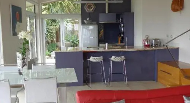 Nikau Apartments Waiheke Island, Забронировать Апартаменты/квартира Апартаменты Онетанги, рядом с EcoZip Adventures, Апартаменты/квартира