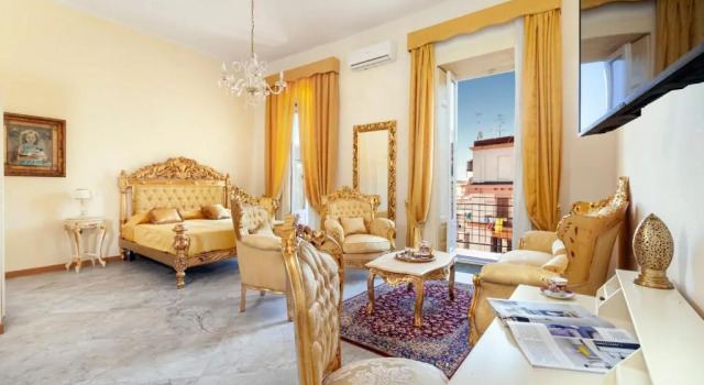 Relais Antica Napoli, Забронировать Отель «постель и завтрак» Неаполь Кампания, рядом с Церковь Пио Монте делла Мизерикордия