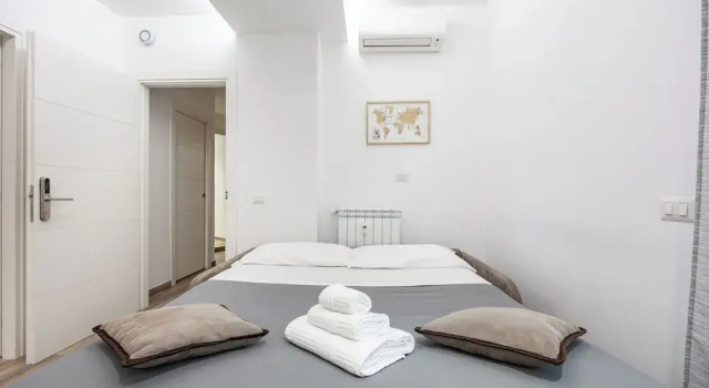 Ostiense Flat&Rooms by Rentbeat, Забронировать Гостевой дом Ostiense Рим, рядом с Пирамида Цестия