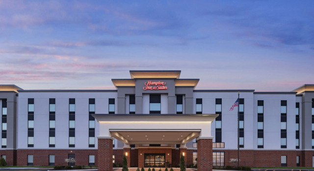 Hampton Inn & Suites Bridgeview Chicago