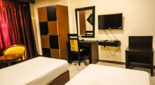 Emarald Hotels, Забронировать Отель Отели Ченнаи с завтраком, рядом с Железнодорожная станция Эгмор, Завтраки