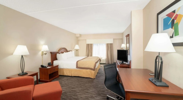 Номер Deluxe Wingate by Wyndham Charlotte Airport