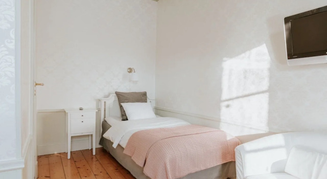 Schenströmska Herrgården, Varaa Hotelli  