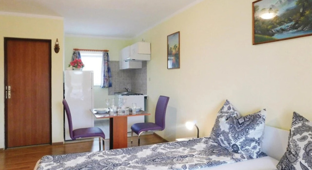 Beautiful Home in Fazana With Wifi and 0 Bedrooms, Reserva ahora Hotel Hoteles en Pula con aparcamiento, Aparcamiento