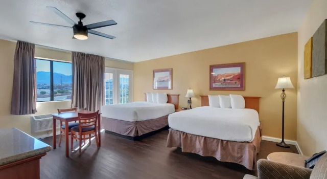 Четырёхместный номер Standard Clarion Inn Sierra Vista near Ft Huachuca