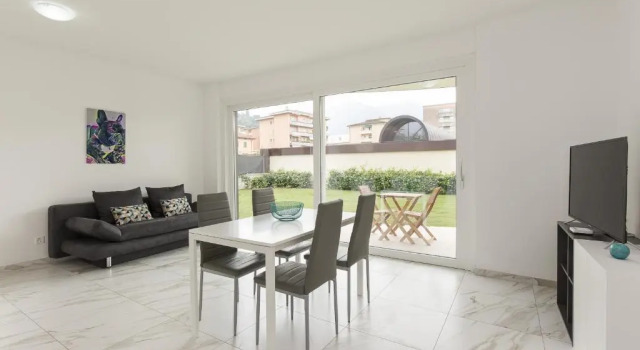 Апартаменты c 1 комнатой с видом на сад Roggia Apartments by Quokka 360 - Just a Short Walk from Parco Ciani