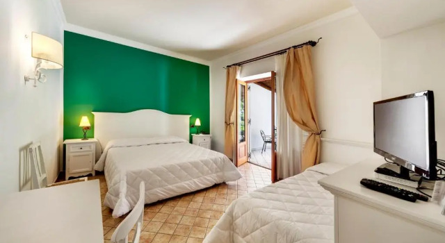 Двухместный номер Comfort с видом на сад Hotel Villa Enrica - Aeolian Charme