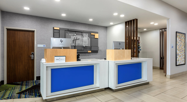 Holiday Inn Express & Suites Miramar