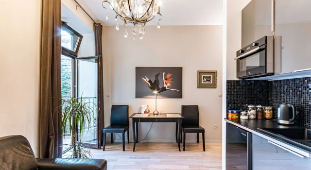 Апартаменты Deluxe c 1 комнатой с балконом HappyGuests Apartments
