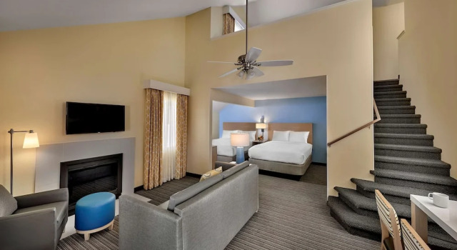 Люкс Loft с 2 комнатами Sonesta ES Suites Wilmington - Newark