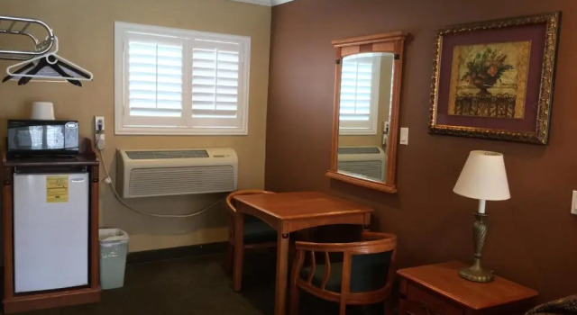 Номер Standard Bevonshire Lodge Motel