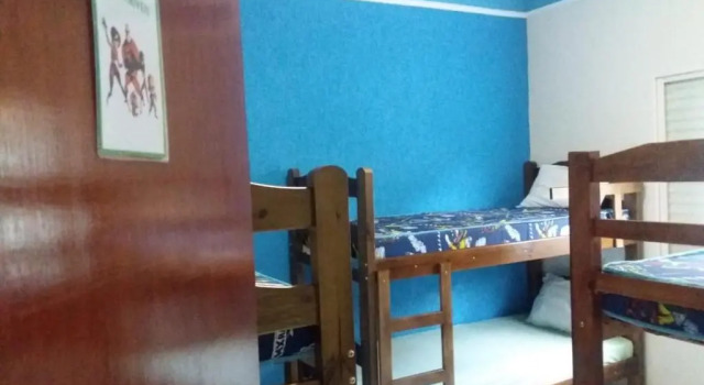 Кровать в общем номере Hostel Home Passos