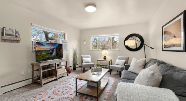 Номер Standard Azure Suite Walkable Old Town Condo w/ Park View