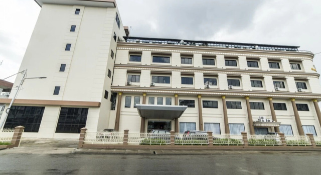 Airy Pontianak Selatan Pahlawan 40, Rezervovat Hotel Hotely v Kalimantan s parkováním, Parkování