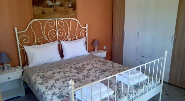 House Kallisti, Book Apartment Sikiá 