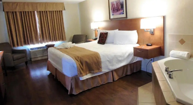 Rosslyn Inn & Suites, Book Hotel Northwest Edmonton Edmonton
