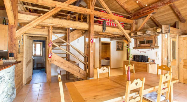 Апартаменты Apartment Facing Mont Blanc
