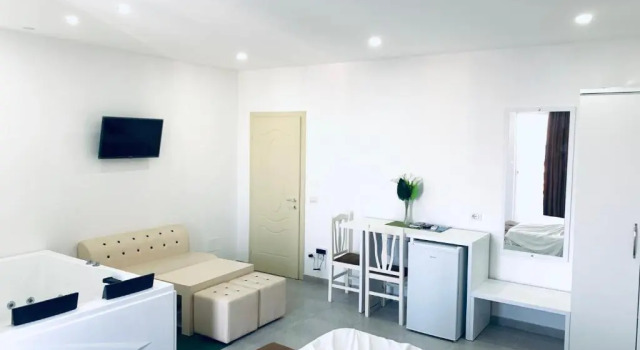 Hotel Lakaj, Book Hotel 3-stjernede hoteller i Velipojë, 3*
