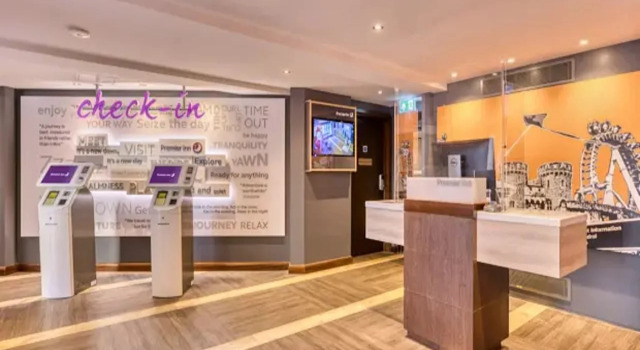 Premier Inn Oxford City Centre - Westgate