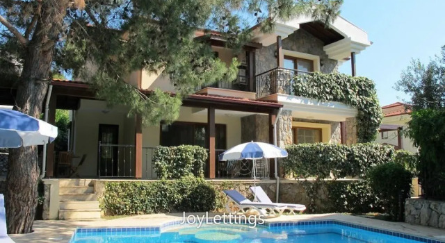 Villa AX03 by JoyLettings, Rezervovat Vila Hotely v Fethiye Area s parkováním, Parkování
