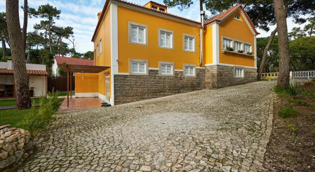 Yellow House, Rezerwuj Hotel Hotele w Lisbon Region z parkingiem, Parking