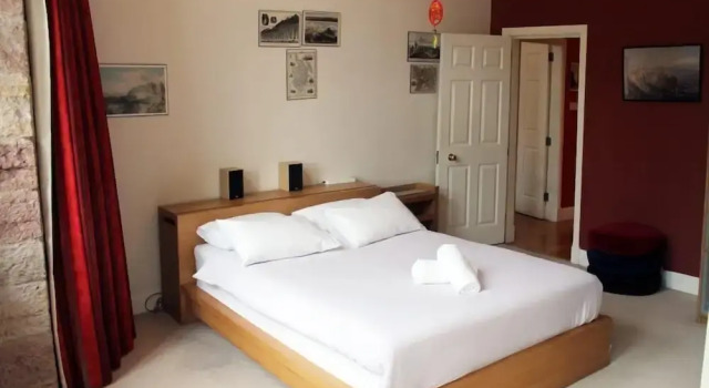 Royal Mile Mansions by Edinburgh City Apartments, Забронировать Апартаменты/квартира Апартаменты Эдинбурга, рядом с Church of St Andrew &amp; St George, Апартаменты/квартира