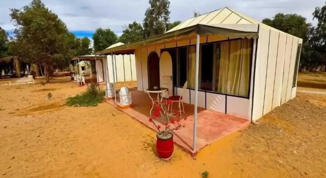 Ouyahya, Rezervovat Hotel Hotely v Meknes-Tafilalet s parkováním, Parkování