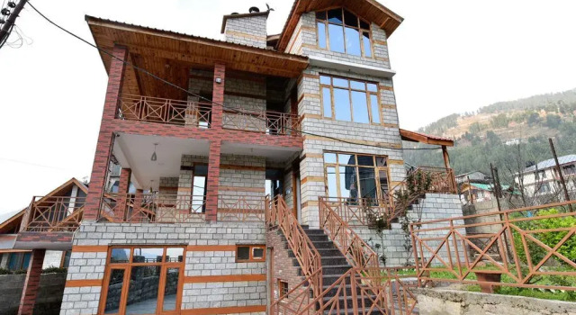 OYO 13405 Home Snow View Hampta Pass, Забронировать Отель Отели Манали с парковкой, Парковка